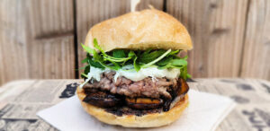 au Camion à croquer food truck burger rennes cesson chantepie saint-médard sur ille